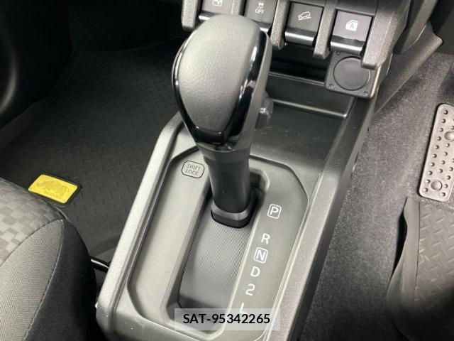 Suzuki JIMNY 2025-10 8374127-13