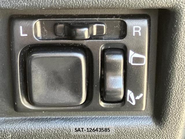 Suzuki JIMNY 2023-05 8374228-17