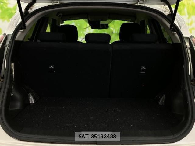 Nissan JUKE 2018-01 8373025-7
