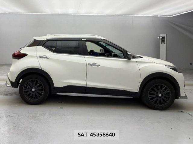 Nissan KICKS 2023-07 8373313-10
