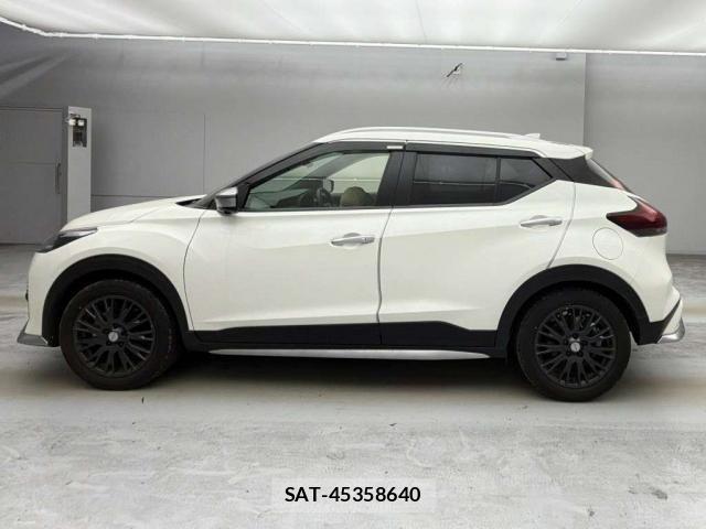 Nissan KICKS 2023-07 8373313-3
