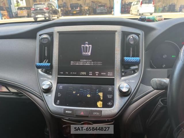 Toyota KLUGER HYBRID 2013-06 8372987-10