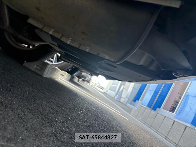 Toyota KLUGER HYBRID 2013-06 8372987-3