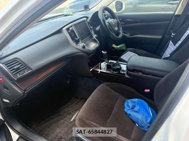 Toyota KLUGER HYBRID 2013-06 8372987-4