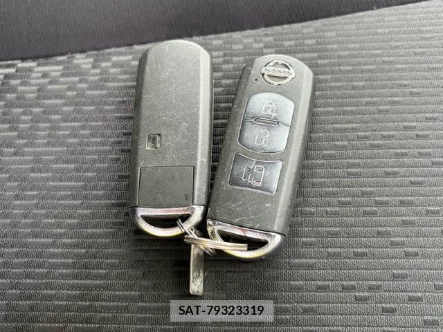 Nissan LAFESTA 2011-11 8373331-10