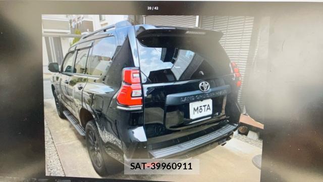 Toyota LAND CRUISER PRADO 2022-11 8372966-11