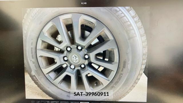 Toyota LAND CRUISER PRADO 2022-11 8372966-12