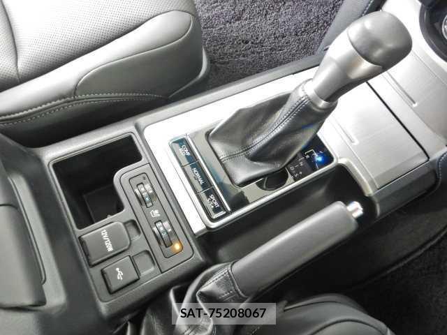 Toyota LAND CRUISER PRADO 2022-11 8373214-8