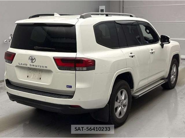 Toyota LAND CRUISER 2023-08 8372560-1