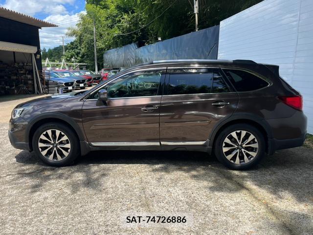 Subaru OUTBACK 2017-07 8372613-7