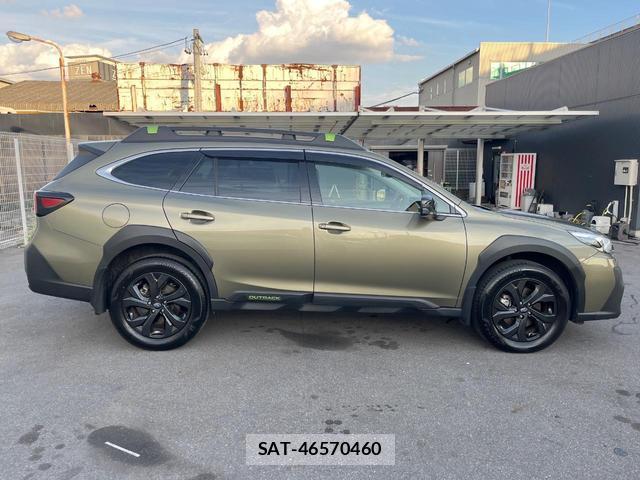 Subaru OUTBACK 2022-12 8373248-17