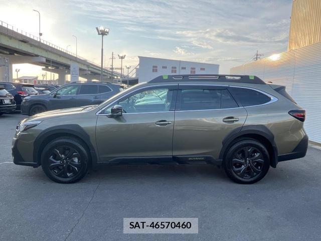 Subaru OUTBACK 2022-12 8373248-18