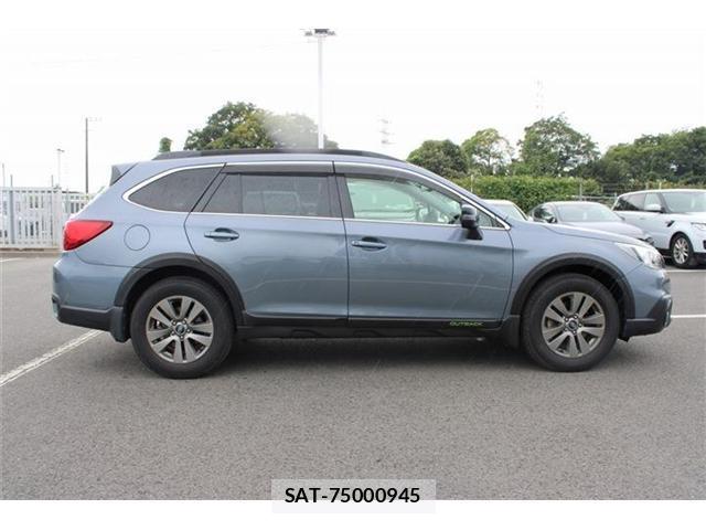 Subaru OUTBACK 2017-09 8373541-19