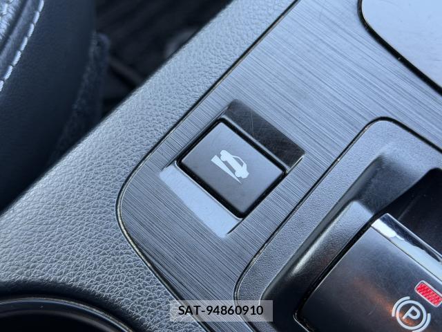 Subaru OUTBACK 2015-07 8373693-12