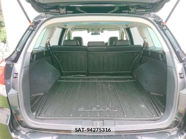 Subaru LEGACY TOURING WAGON 2011-10 8374023-18
