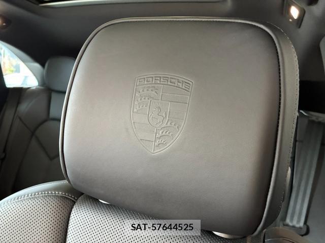 Porsche MACAN 2024-01 8372455-16