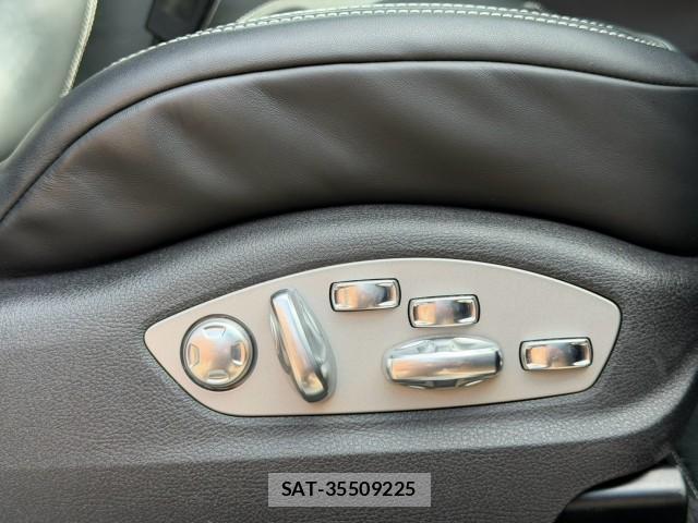 Porsche MACAN 2024-09 8372551-10