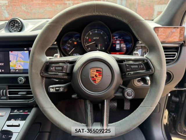 Porsche MACAN 2024-09 8372551-14
