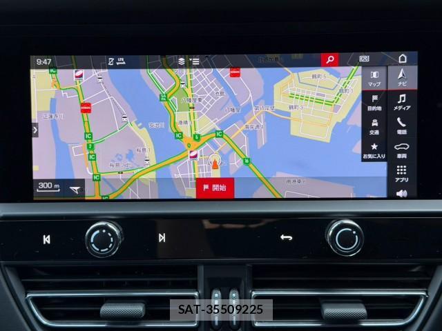 Porsche MACAN 2024-09 8372551-17