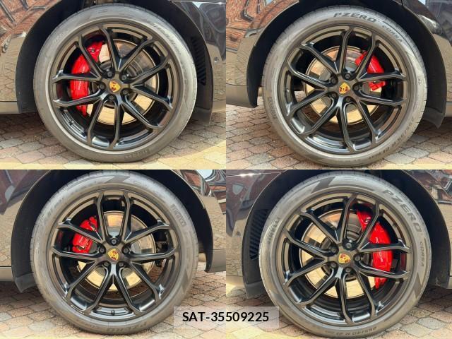 Porsche MACAN 2024-09 8372551-8