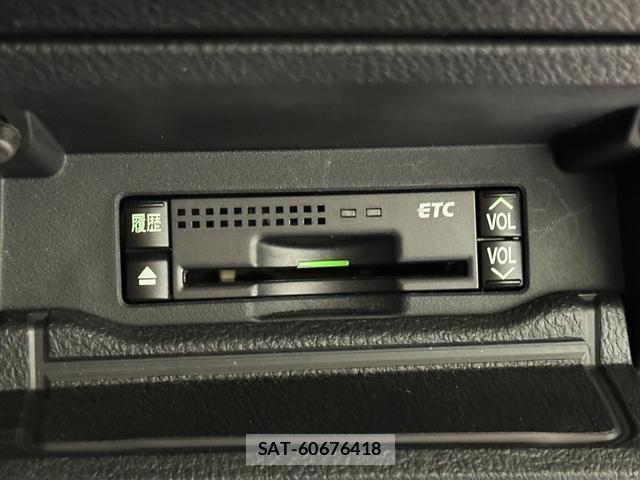 Toyota MARK X ZIO 2007-11 8373447-3