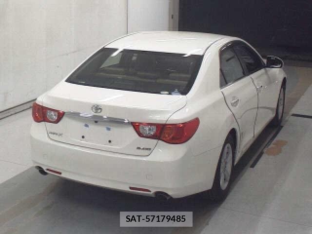 Toyota MARK X 2012-03 8373297-4
