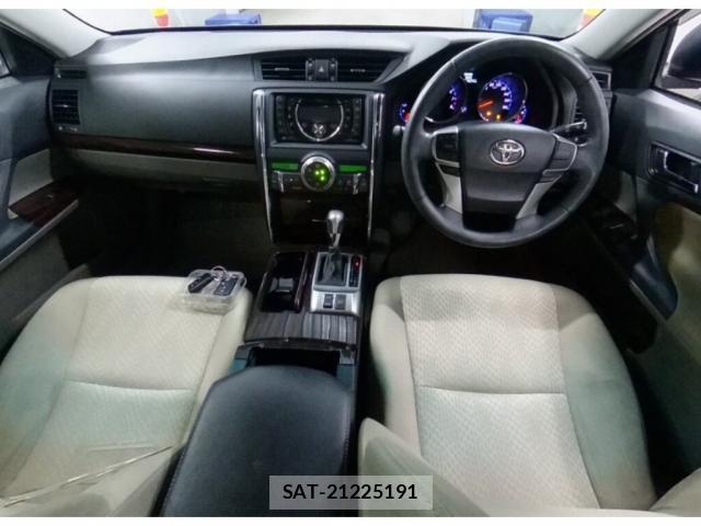 Toyota MARK X 2012-05 8373615-2