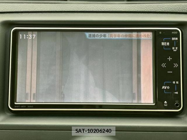 Toyota MARK X 2013-03 8374256-11
