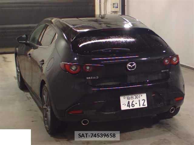 Mazda MAZDA3 2023-02 8373301-1