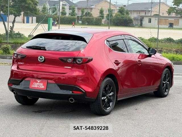 Mazda MAZDA3 2019-09 8374040-1