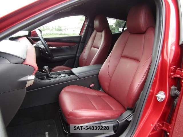 Mazda MAZDA3 2019-09 8374040-2