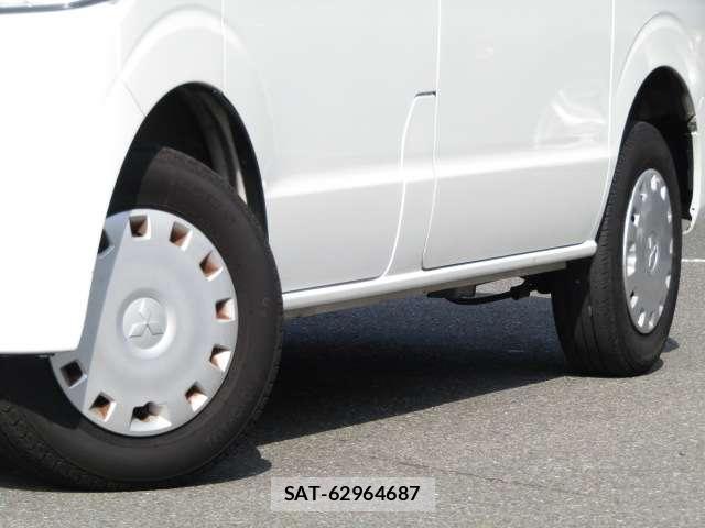 Mitsubishi MINICAB VAN 2018-03 8372477-8