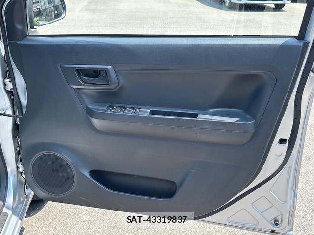 Daihatsu MIRA 2022-04 8372572-13