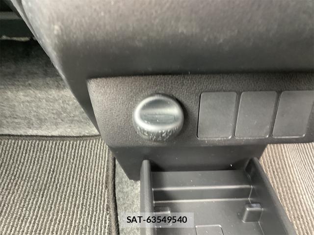 Daihatsu MIRA 2018-04 8372741-8