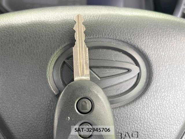 Daihatsu MIRA 2021-06 8372962-6