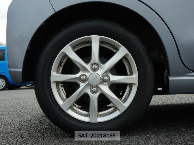 Daihatsu MOVE 2013-06 8373350-11