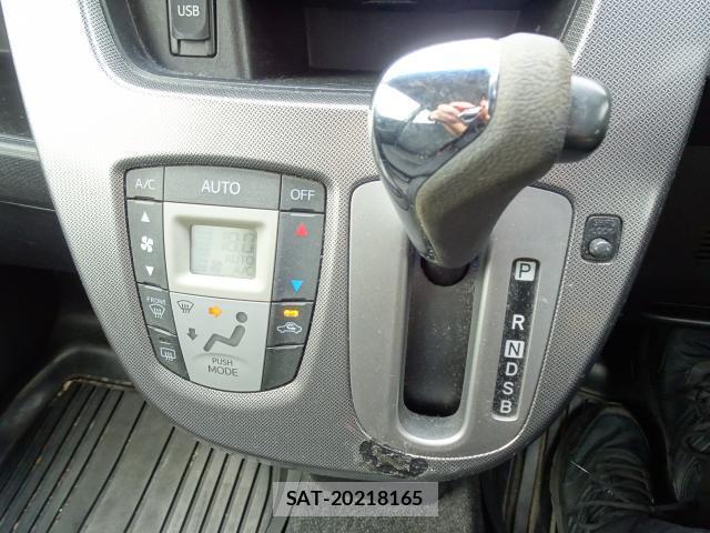 Daihatsu MOVE 2013-06 8373350-17