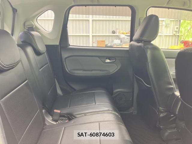 Daihatsu MOVE 2015-10 8374293-4