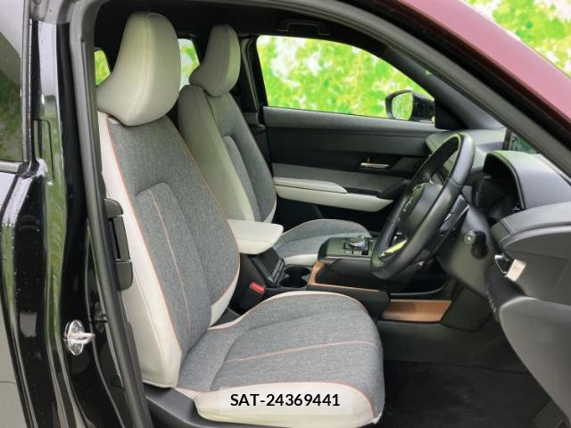 Mazda MX-30 2022-12 8372727-3