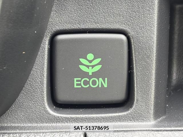Honda N-ONE 2026-06 8372608-16