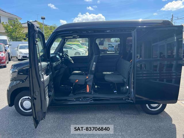 Honda N-VAN 2019-11 8372698-5