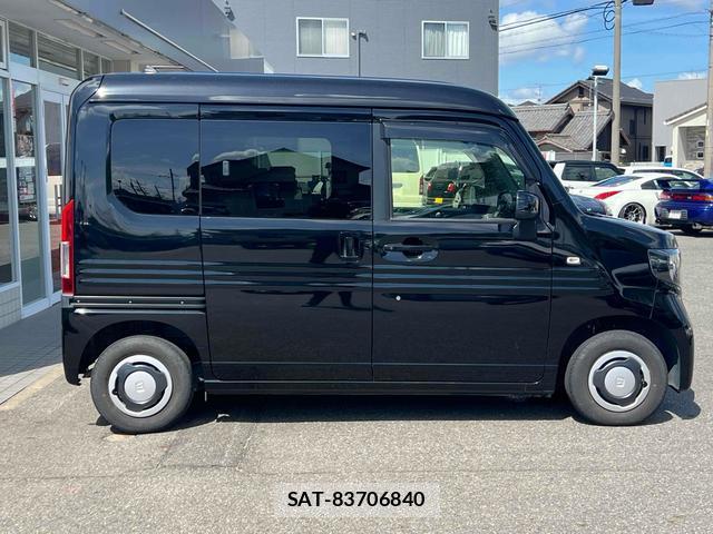 Honda N-VAN 2019-11 8372698-9