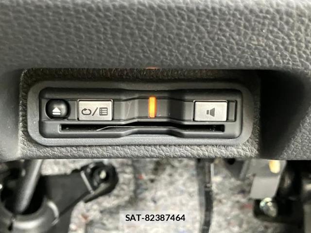 Honda N-VAN 2022-04 8372728-12
