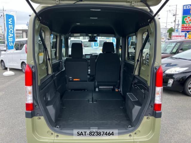 Honda N-VAN 2022-04 8372728-7
