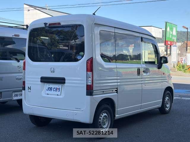 Honda N-VAN 2019-07 8373434-12