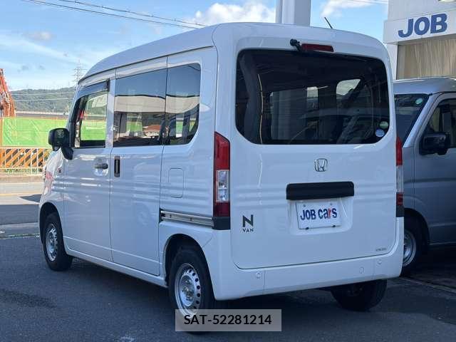 Honda N-VAN 2019-07 8373434-14