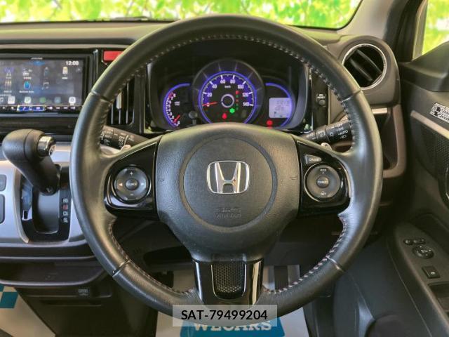 Honda N-WGN 2013-12 8373742-11