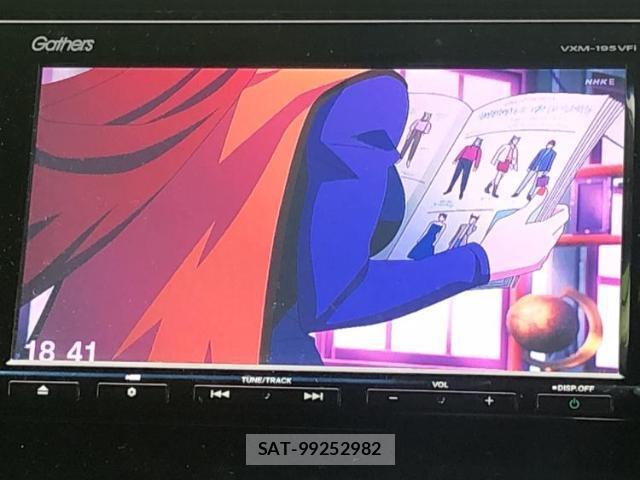 Honda N-WGN 2018-03 8373752-11