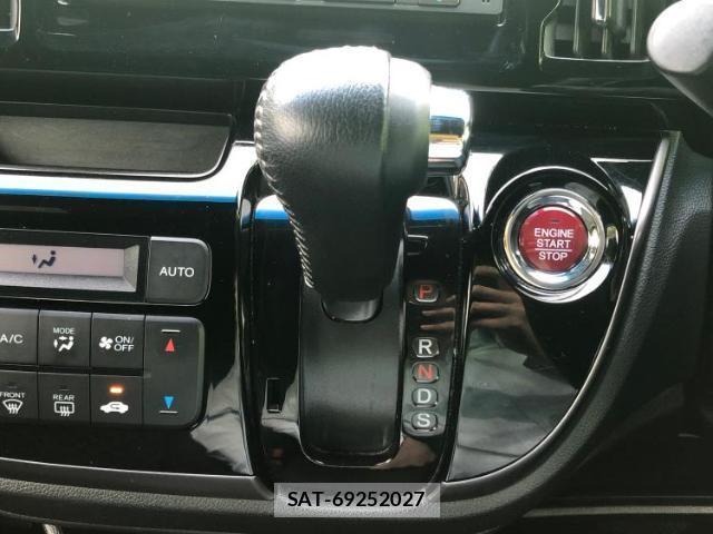 Honda N-WGN 2017-07 8374087-16