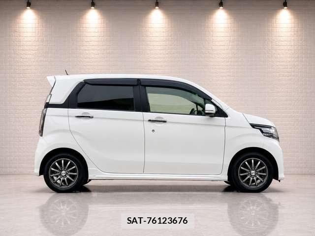 Honda N-WGN 2015-03 8373720-1